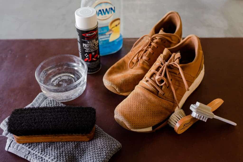 how-to-clean-leather-shoes